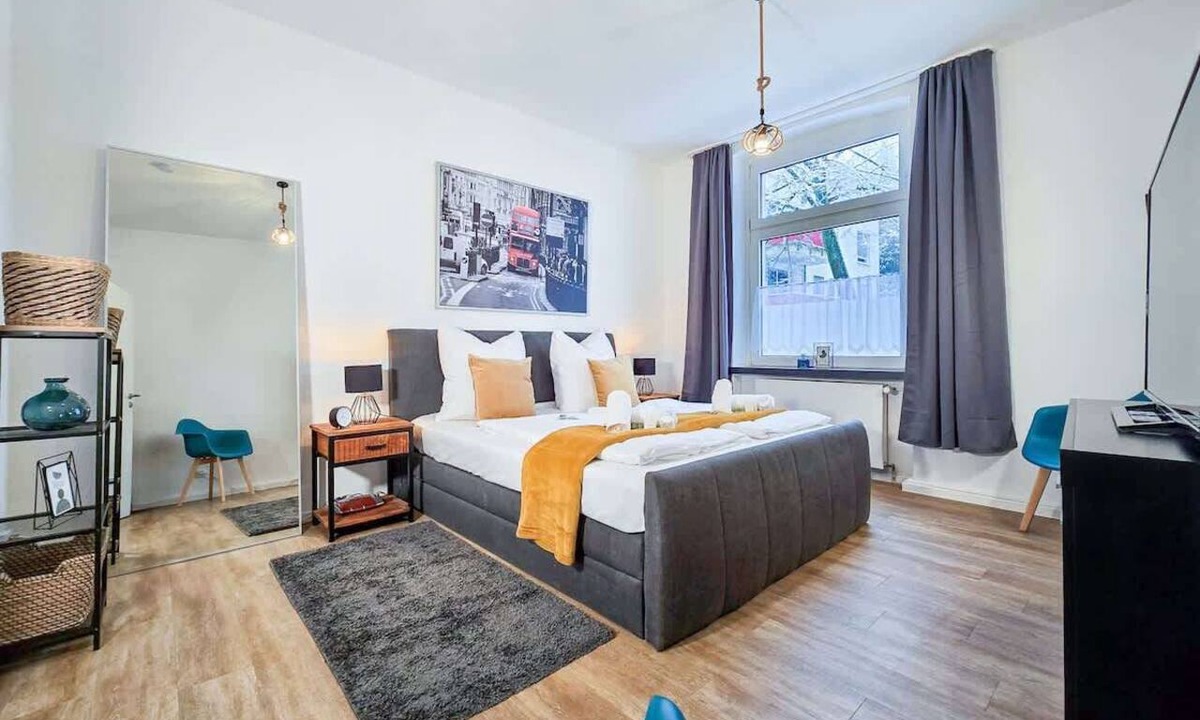 Bachviertel Apartment | Alpha Apartments: Quiet 1BR, Old Town & Stream