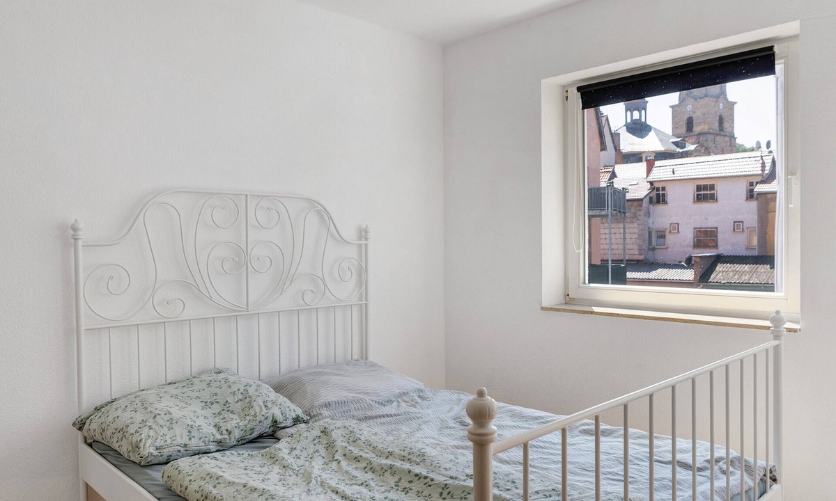 Waltershausen Apartment | Apartment 'Schöne 2-Raum-wohnung Im Zentrum' with Wi-Fi