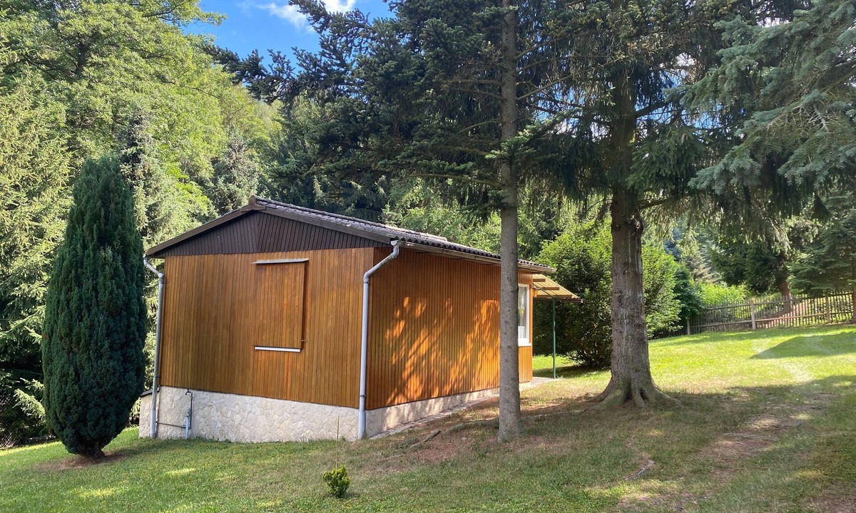 Saalfeld-Saale House | Bungalow for 3 guests with 28m² in Saalfeld/Saale (146168)