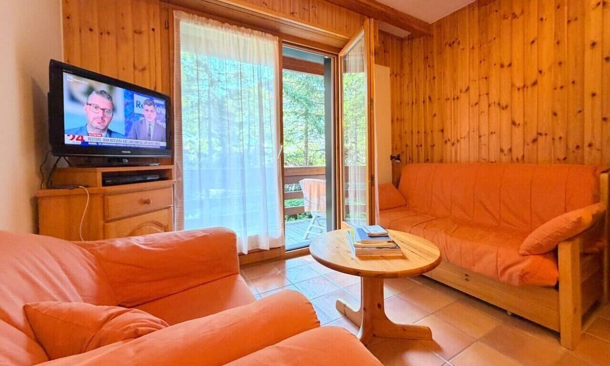 Lens Apartment | Cozy Apartment – Woods and Mountains