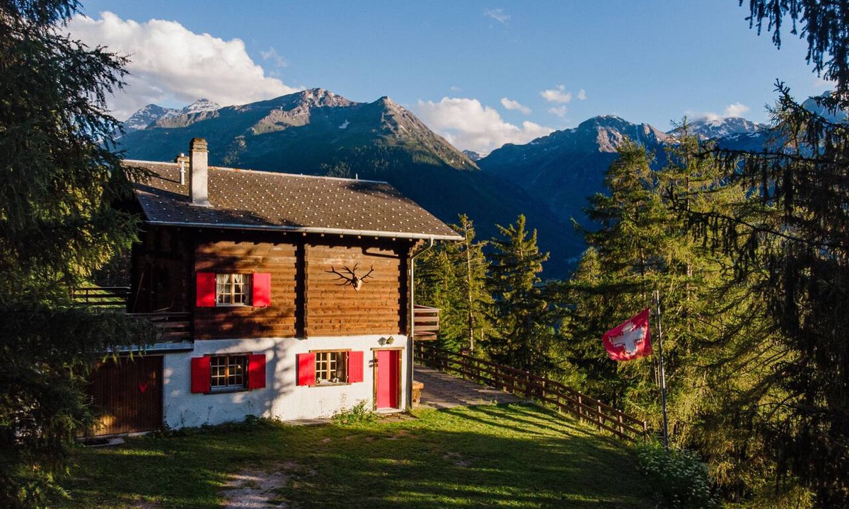 Anniviers Ski Chalet | Harpaille – Family Chalet in the Heart of the Swiss Alps