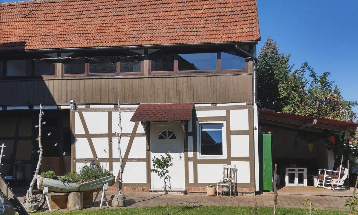 Vieselbach Apartment | Switch off & take a deep breath - your oasis of peace between Weimar and Erfurt