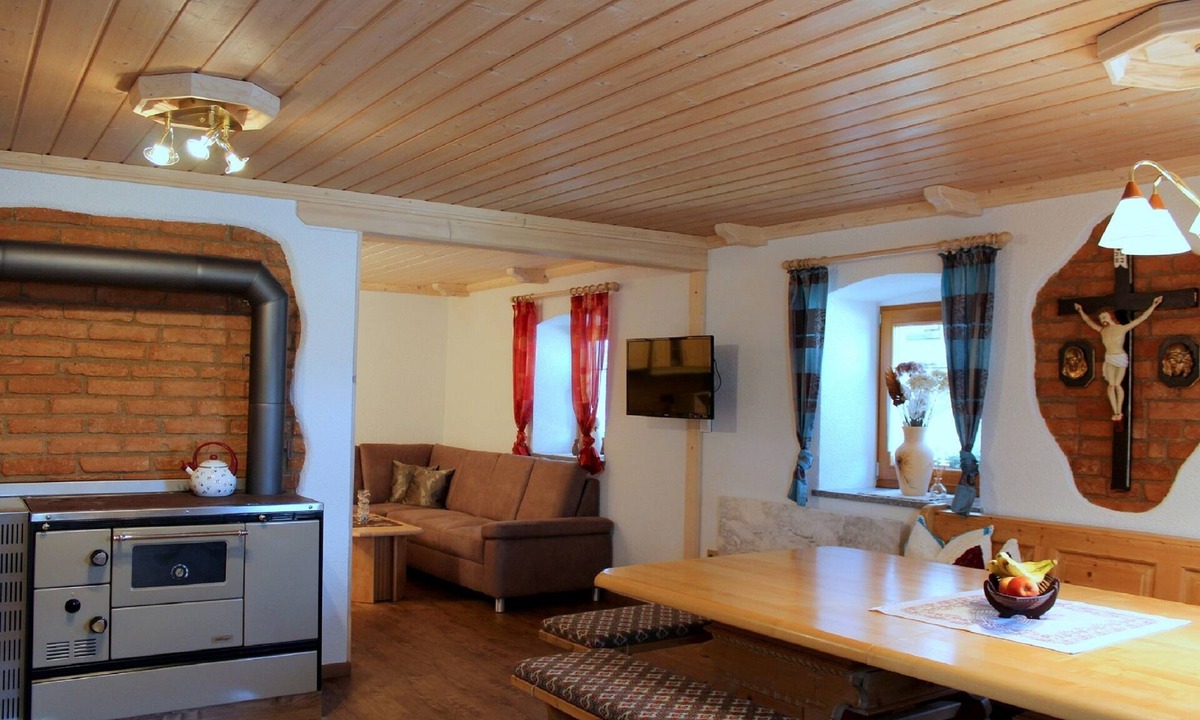 Lam Apartment | Woidhaisl