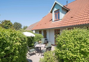 Row house Buchenhof 4b in the Baltic seaside resort of Wustrow in Ostseebad Wustrow