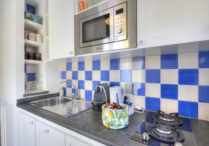 Villa Idra: A charming and bright two-story villa in the heart of Positano, with Free WI-FI. in Positano