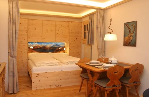 Sils-Maria Apartment | 35 m² Apartment ∙ 1 bedroom ∙ 2 guests