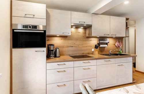 Gebersdorf Apartment | 4-Star Sommerberg Apartment with Guest Card and Wi-Fi