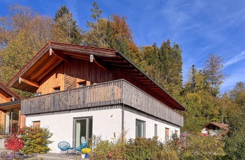Marquartstein Apartment | Active in the Achental, 93 m² for 1-6 persons, eat-in kitchen, 2 bedrooms, shower/WC, WLAN, terrace