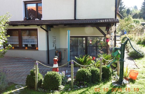 Sondershausen Apartment | Apartment 'Private Fam Wölke' with Mountain View, Private Garden and Wi-Fi