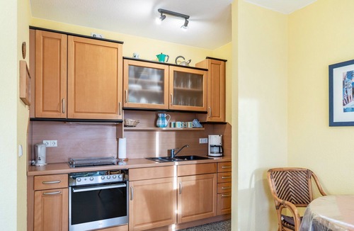 Oberhof Apartment | Apartment 'Tannenblick 1-3' with Balcony and Wi-Fi