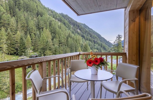 Zinal Apartment | Beautiful apartment for 6 people with WIFI, TV and pets allowed