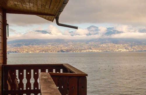 Aran House | Beautiful private villa for 8 people with TV, terrace and panoramic view