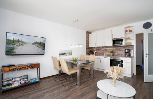 Pelzerhaken Apartment | Beautiful vacation apartment "Carpe Diem" for 3 people with 2 balconies & Baltic Sea view