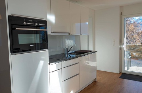 Rosswald Apartment | Chalet Avista 4-Bettwohnung, Dusche, WC 4-Bettwohnung Erdgeschoss by Interhome