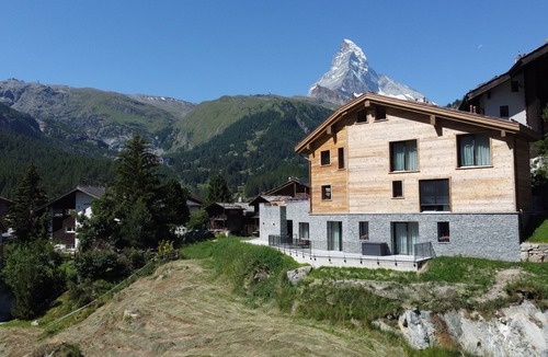 Zermatt Apartment | Chalet Coral | New building ideal for 4 persons