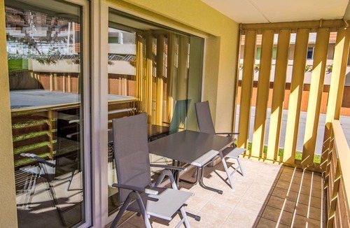 Leukerbad Apartment | Cosy apartment for 5 guests with WIFI, TV and balcony