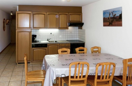 Granges Apartment | Cosy apartment for 8 people with WIFI, TV, balcony, pets allowed and panoramic view