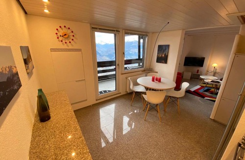 Aminona Apartment | Crans-Montana Stunning Southview Flat