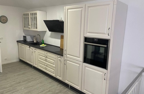 Hildburghausen Apartment | Design-ferienwohnung Altstadtperle Mitten im Zentrum von Hildburghausen
