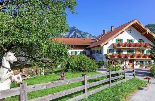 Marktschellenberg Apartment | Ferienwohnung Kneifelspitze für 2-6 Personen, 88 qm