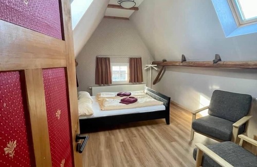 Memleben Other | Gemütliches Landhaus für Gruppen bis 10 P - mit Kamin & Großem Garten