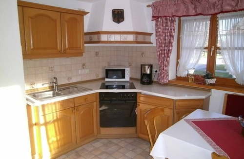 Windschnur House | Holiday house "Annelies" with access to swimming pool & sauna