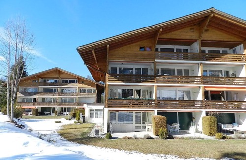 Gstaad Apartment | La Sarine 222 Studio, Dusche oder Bad, WC 2-Bettwohnung by Interhome