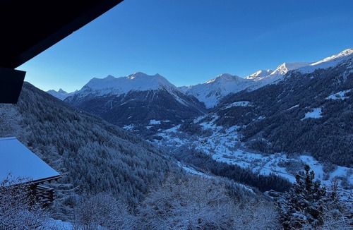 Saint-Luc Ski Chalet | Lovely welcoming, bright and well-maintained cottage with a beautiful view and a small flat south-fa