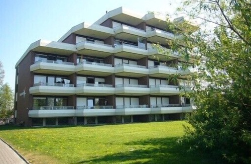Tossens Apartment | Lovingly renovated apartment with large balcony right on the dyke
