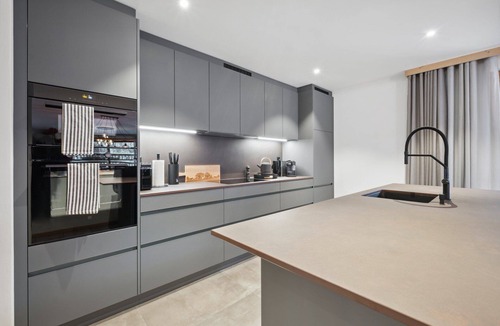 Grimentz Apartment | Luxury Duplex, 4 Bedroom with Jacuzzi Rahas B Grimentz - By Mrs Miggins