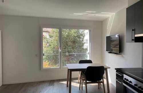 Prilly Apartment | Proche Lausanne: Studio Bien Équipé