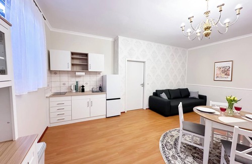 Weimar Apartment | Sophia Neighborhood - Spacious 92-square-meter basement apartment near Goethepark