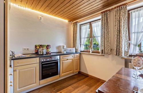 Unterwoessen House | Spacious Group Holiday Home in Chiemgau – Ideal for Families & Friends (up to 10 guests)