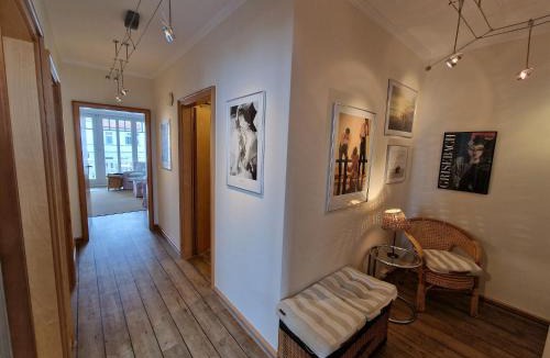 Binz Apartment | Strandvillen Binz - Ferienwohnung mit 2 Schlafzimmern und Balkon AH-720