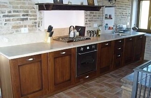 Monteleone di Fermo Villa | Stunning farmhouse, Set in its own grounds with pool