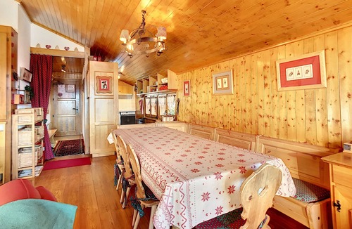Verbier Apartment | Summit attic, ski-to-door access from Le Rouge.