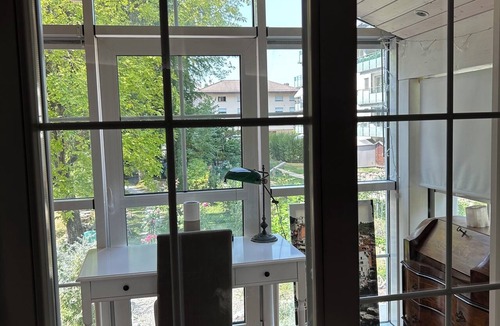 Villeneuve Apartment | « The Nest » short walk to town/lake/nature/train/bus