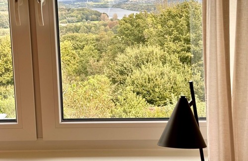Hattingen Apartment | Vacation apartment with lake view in Hattingen - an oasis of well-being in the middle of the Pott!