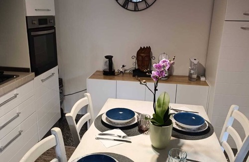 Ricco del Golfo di Spezia Apartment | Village farmhouse surrounded by greenery within walking distance of the sea