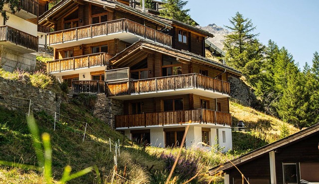 4-Bedroom Alpine Chic Escape at Chalet Mouton in Saas-Fee! in Saas Fee