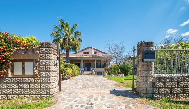 A comfortable accomodation located 200 meters from the beautiful beach at Ascea. in Marina di Ascea