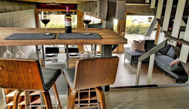 A peaceful retreat in the Franconian Forest—the exclusive Chalet Alba (1–5 guests), 84 square meters, near a swimming lake in Lichtenberg