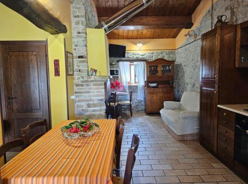 Agriturismo Ca Serrantonio - Ferri Appartamento Puccini in Urbania