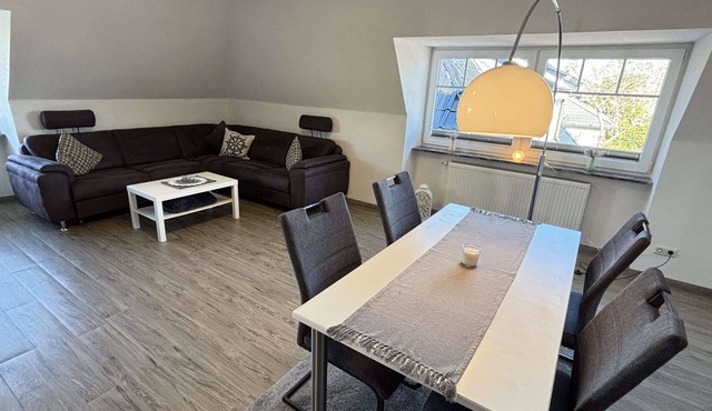 Apartment Blinkfüer - your retreat in direct canal location - max. 3 pers. in Hinte