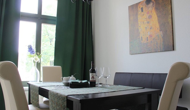 Apartment-Deluxe-Private Bathroom-Kurt Schumacher Str.21 in Leipzig-Mitte
