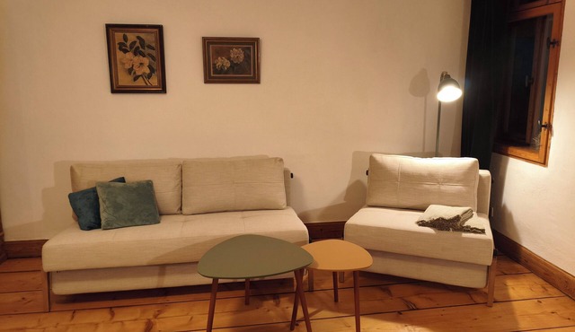 Apartment Künstlerbude 1, 1 bedroom, balcony, garden view, sauna in Greiz