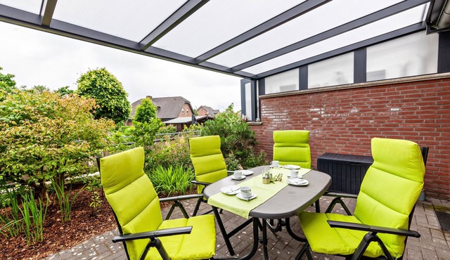 Apartment 'Rose' with Private Terrace, Private Garden and Wi-Fi in Kalkar-Wissel