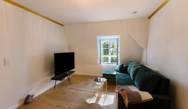 Apartment 'Sophie' with Shared Pool, Shared Terrace and Wi-Fi in Vitzenburg