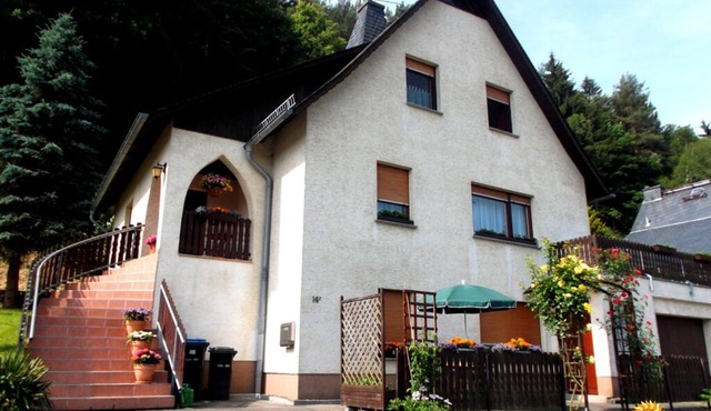 Apartment up to 3 p. in Bad Schandau from 52 €/Nacht incl. final cleaning, parking, WLAN in Bad Schandau