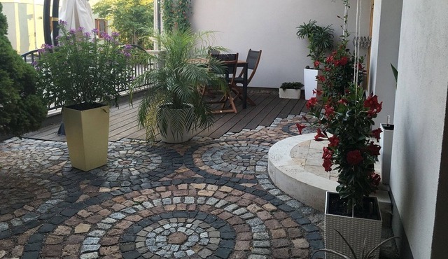 Beautiful apartment with furnished terrace near Weimar in Kromsdorf